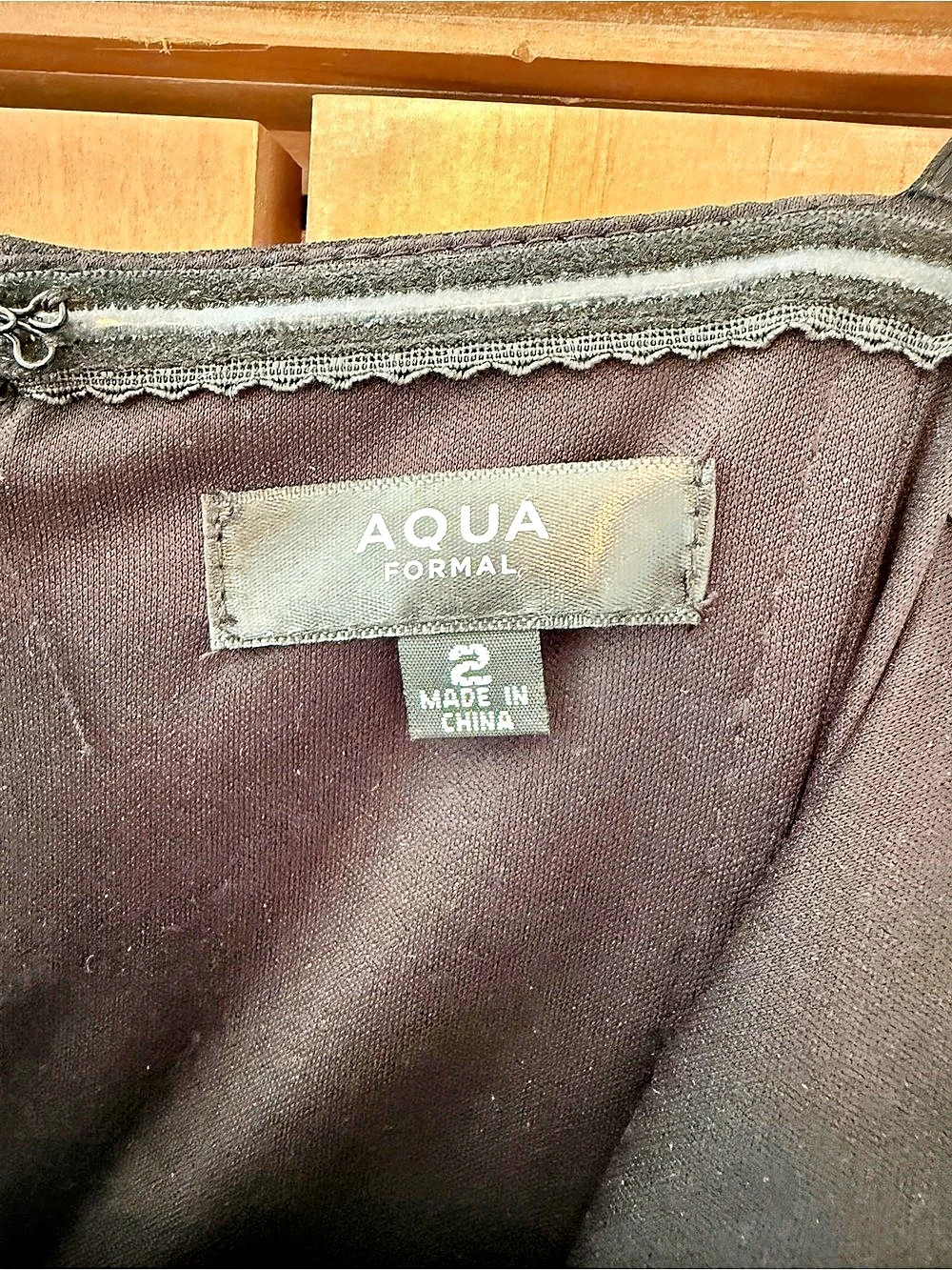 AQUA Scuba Strapless Bow-Front Black Gown Size 2 - Picture 5 of 5